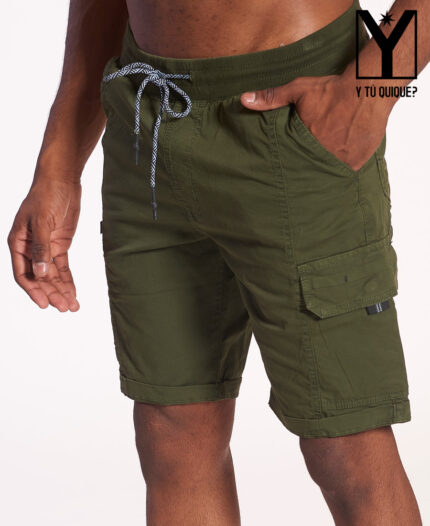 Bermuda Y Tú Quique? Cargo