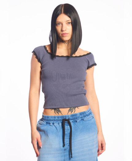 Remera Isabel La Católica Lace